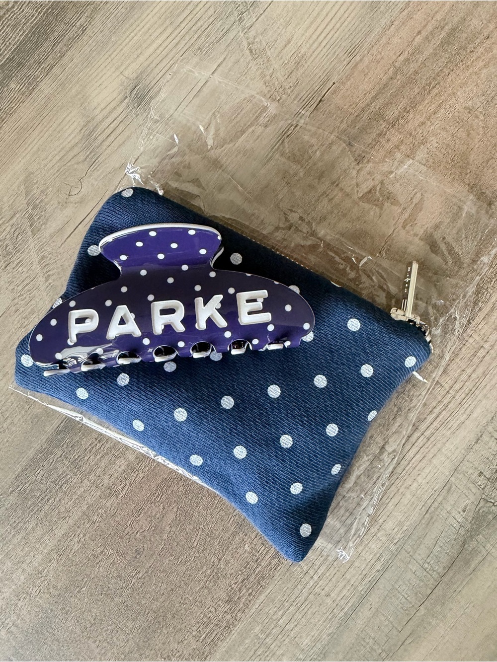 NEW Parke Claw Clip *Denim/White*💙🤍Polka Dot Release